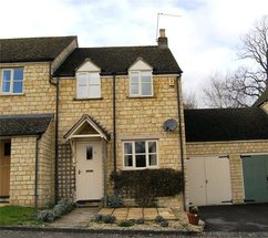 3 bedroom End of Ter...